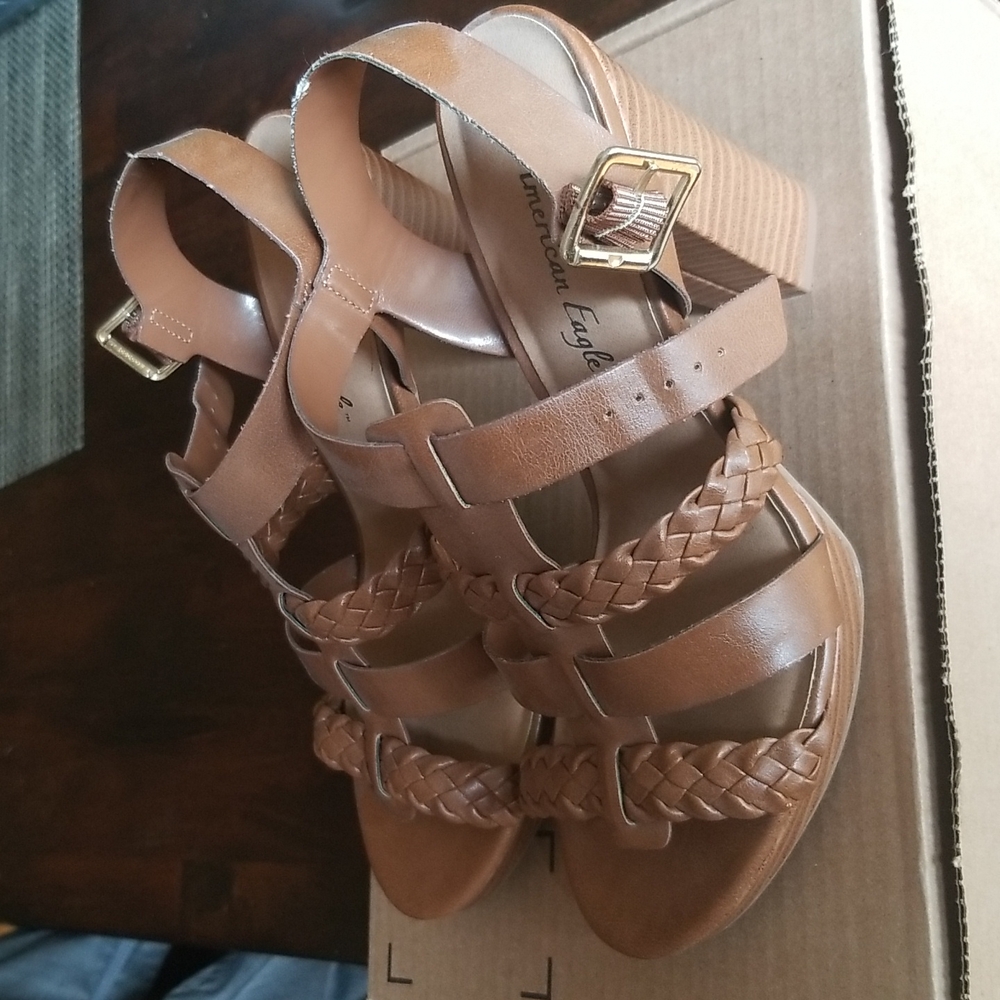 Strappy sandals with heels